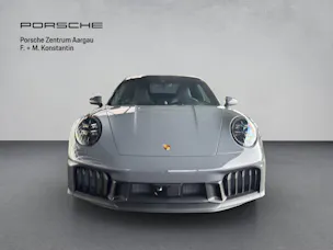 Porsche 911 Carrera 4 GTS