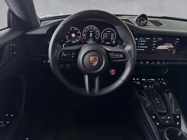 Porsche 911 Carrera 4 GTS