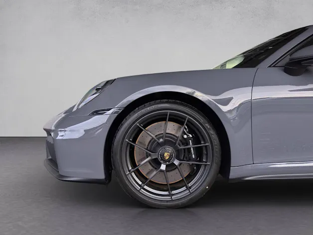 Porsche 911 Carrera 4 GTS