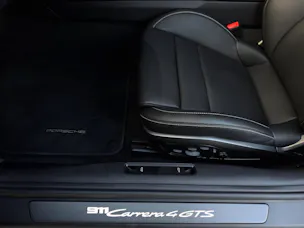 Porsche 911 Carrera 4 GTS Cabriolet