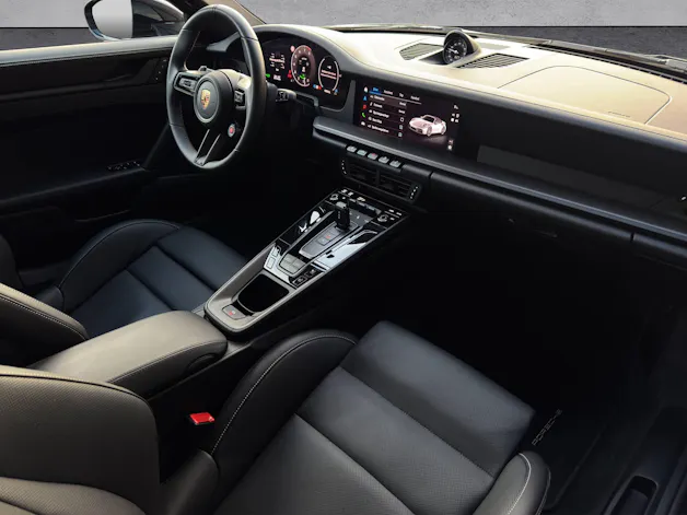 Porsche 911 Carrera 4 GTS Cabriolet