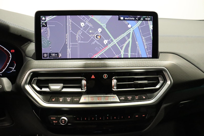 Vehicle image BMW iX3