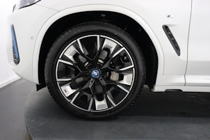 Vehicle image BMW iX3 E-Motor