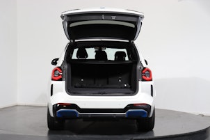 Vehicle image BMW iX3 E-Motor