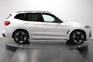 Vehicle image BMW iX3 E-Motor
