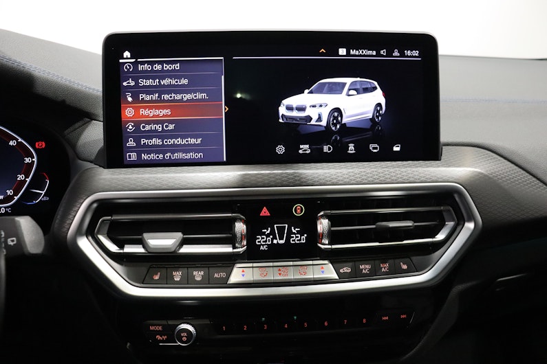 Vehicle image BMW iX3