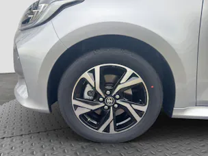 Toyota Yaris 1.5 VVT-i HSD Trend