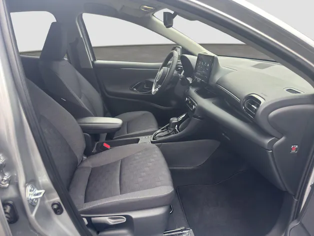 Toyota Yaris 1.5 VVT-i HSD Trend