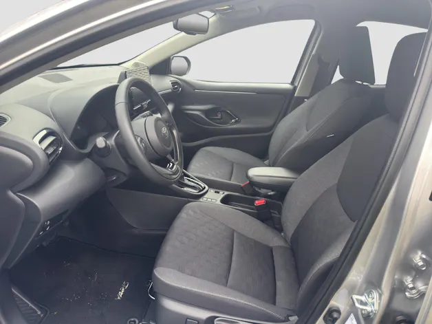 Toyota Yaris 1.5 VVT-i HSD Trend