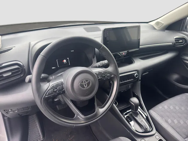 Toyota Yaris 1.5 VVT-i HSD Trend