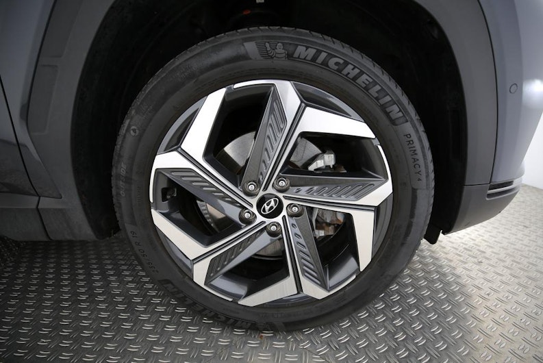 Vehicle image HYUNDAI TUCSON