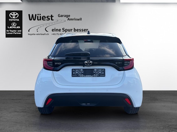 Vehicle image 3 Vehicle image 3