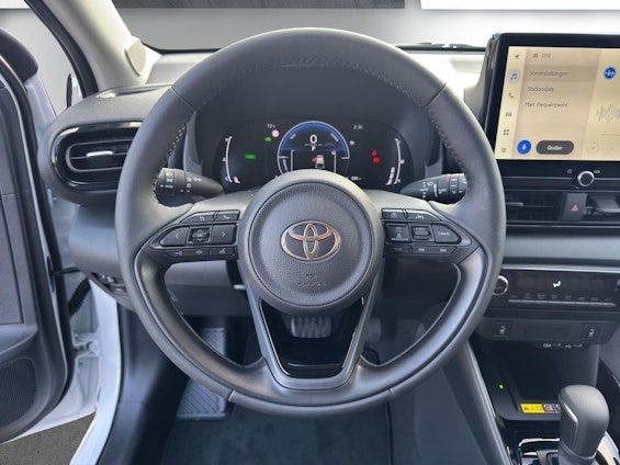 Vehicle image 9 Vehicle image 9