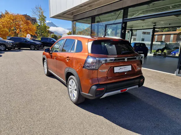Suzuki S-Cross 1.4 T Compact+ Hybrid 4x4