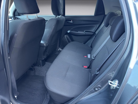 Vehicle image 14 Vehicle image 14