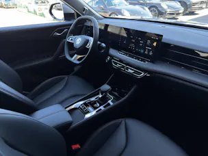 MG HS 1.5 Hybrid Luxury