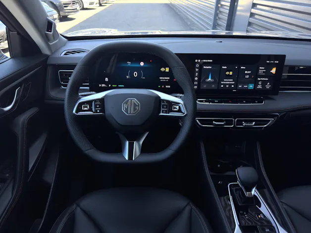 MG HS 1.5 Hybrid Luxury