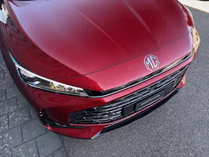 MG HS 1.5 Hybrid Luxury