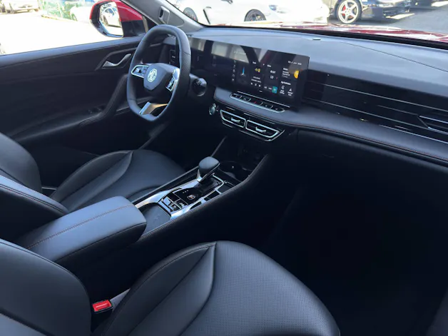 MG HS 1.5 Hybrid Luxury