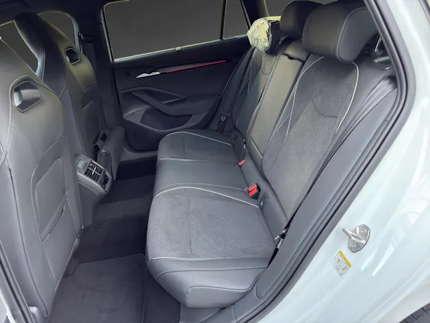 Škoda Superb Combi 2.0 TSI Sportline 4x4 DSG