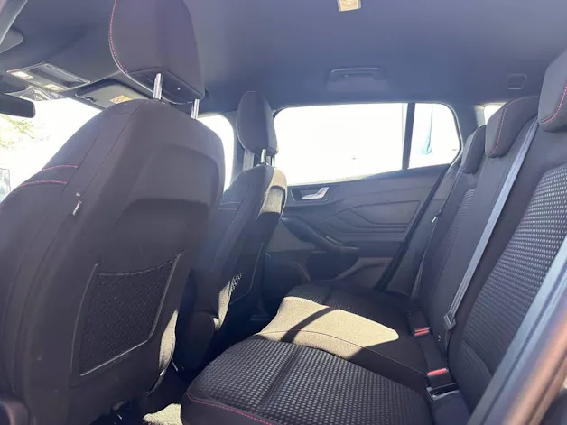 Ford Focus Kombi 1.0i EcoB 155 ST-Line