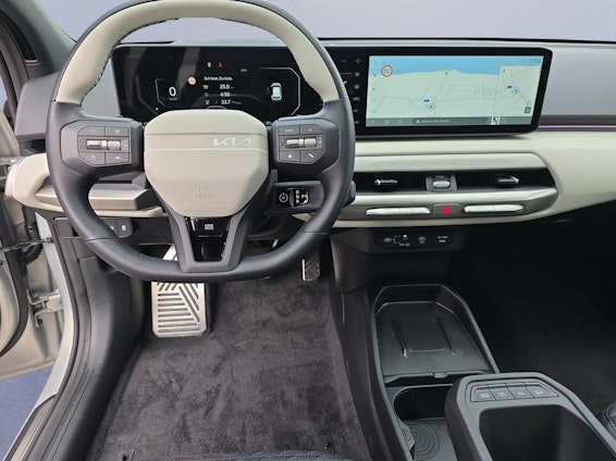 Vehicle image 10 Vehicle image 10