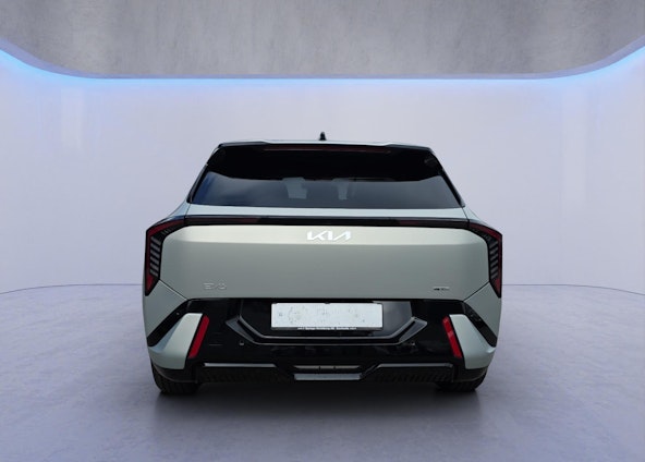 Vehicle image 3 Vehicle image 3