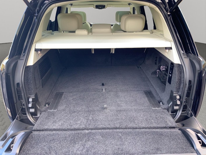 Vehicle image LAND ROVER RANGE ROVER