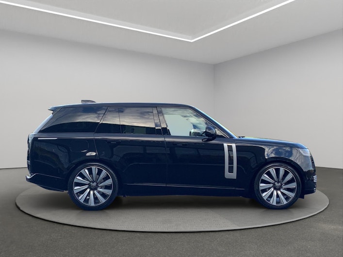 Vehicle image LAND ROVER RANGE ROVER