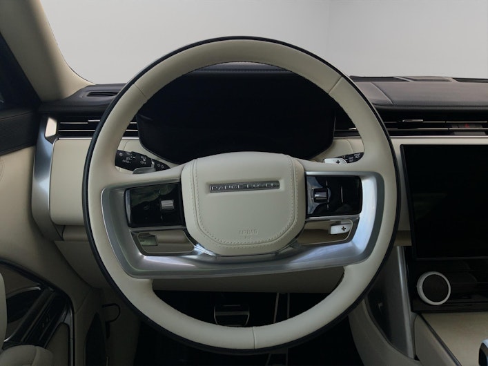 Vehicle image LAND ROVER RANGE ROVER