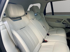 Vehicle image LAND ROVER Range Rover 4.4 V8 SV