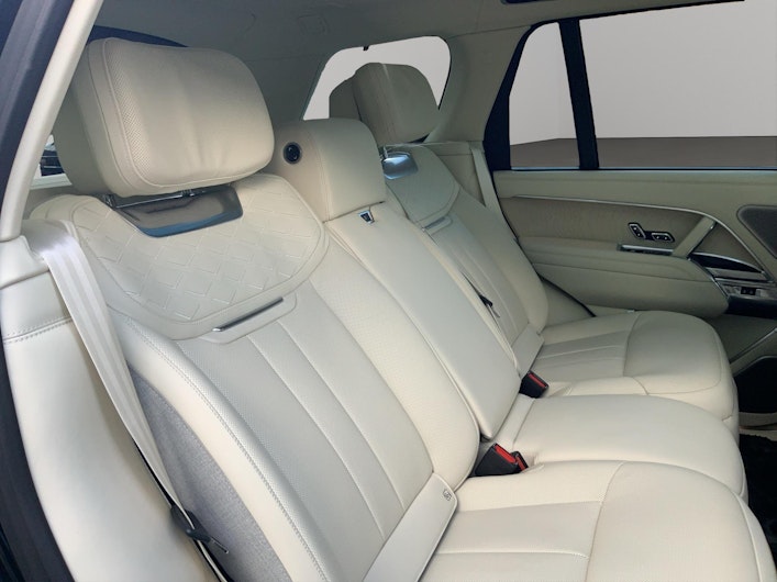 Vehicle image LAND ROVER RANGE ROVER