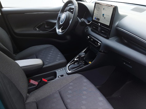 Vehicle image 14 Vehicle image 14