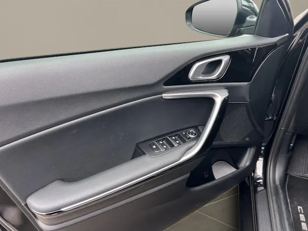 Kia Ceed SW 1.5 T-GDi MHEV Power