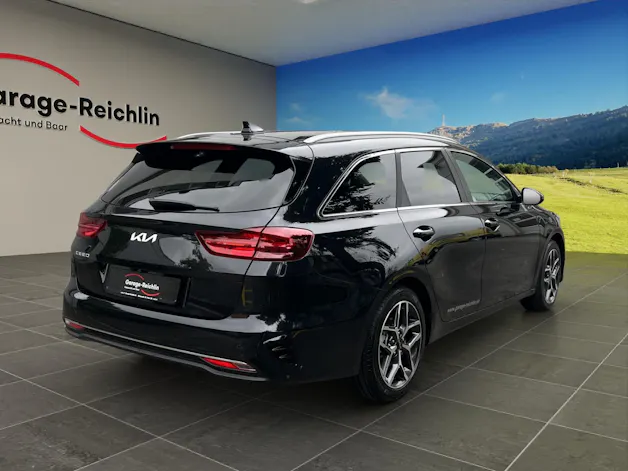 Kia Ceed SW 1.5 T-GDi MHEV Power