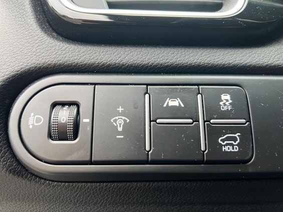 Vehicle image 16 Vehicle image 16