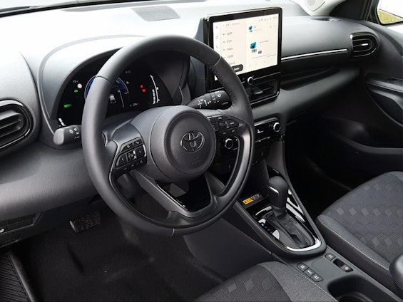 Vehicle image 8 Vehicle image 8