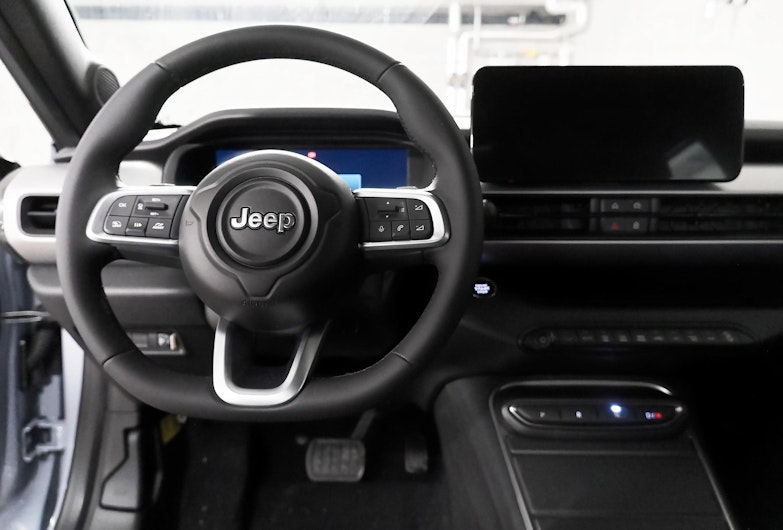 Vehicle image JEEP AVENGER