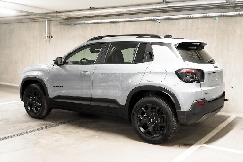 Vehicle image JEEP AVENGER