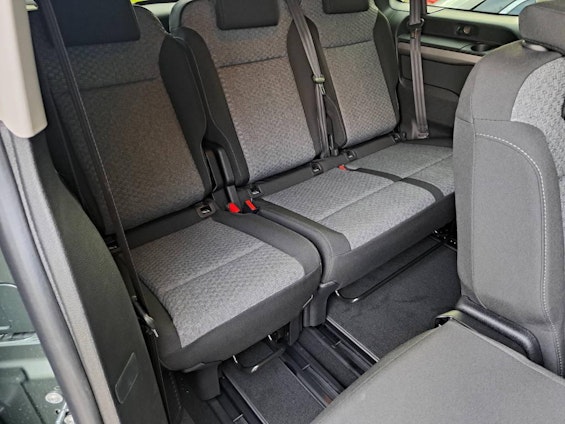 Vehicle image 10 Vehicle image 10