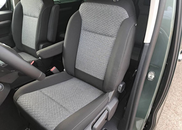 Vehicle image 8 Vehicle image 8