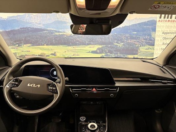 Vehicle image 5 Vehicle image 5