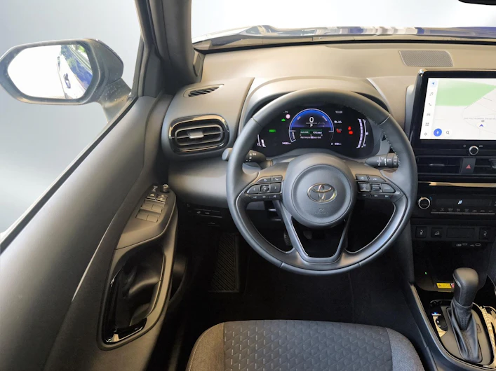 Fahrzeugbild TOYOTA YARIS CROSS
