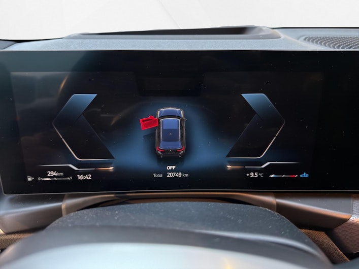 Vehicle image BMW 3 SERIES