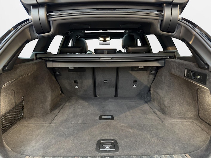 Vehicle image BMW 3 SERIES