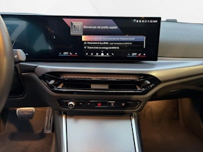 Vehicle image BMW 320d xDrive Touring SAG