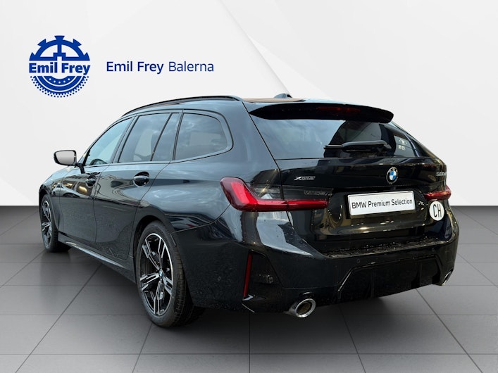 Vehicle image BMW 3 SERIES