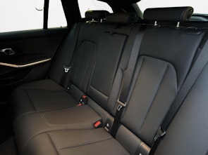Vehicle image BMW 320d xDrive Touring SAG