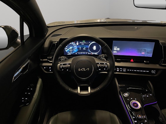 Vehicle image 9 Vehicle image 9