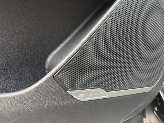 Vehicle image 12 Vehicle image 12